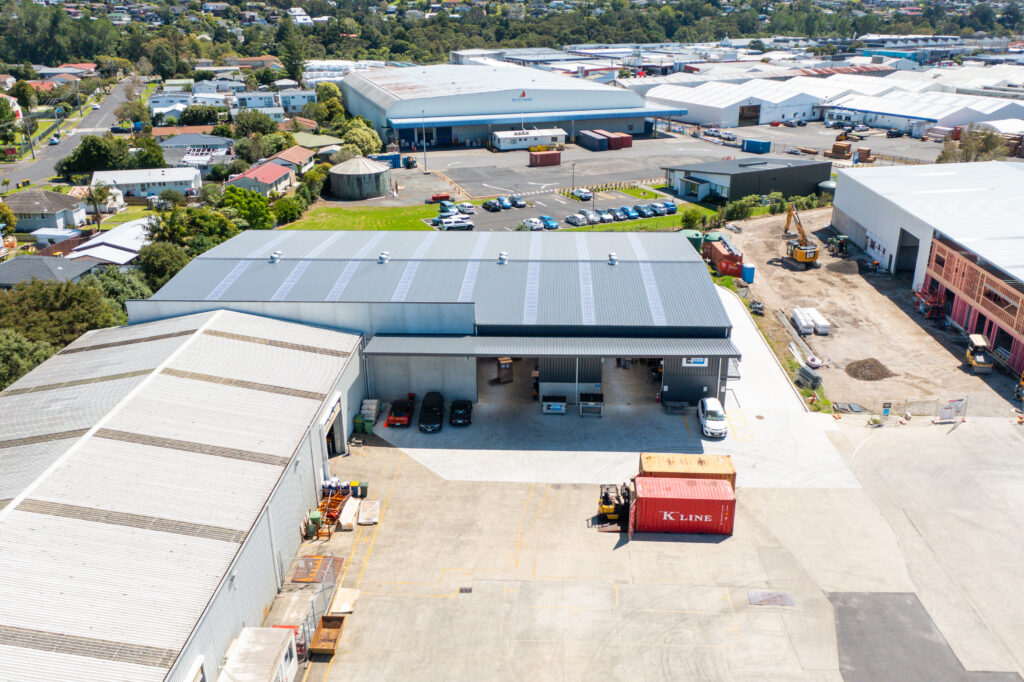 HVfactoryHighVisCreative_010